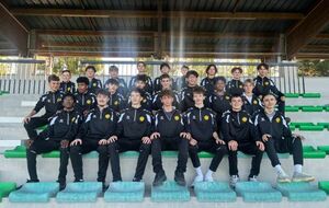 6aa50dd4055e6_U16U17PhotodEquipeentenueHUMMEL.jpg